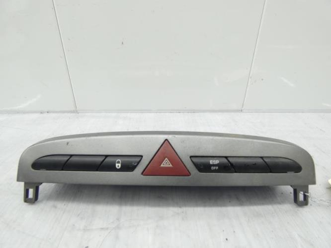 Bouton de warning PEUGEOT 308 1 PHASE 1 Diesel