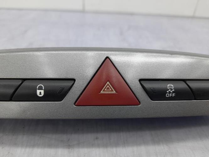 Bouton de warning PEUGEOT 308 1 PHASE 2 Diesel