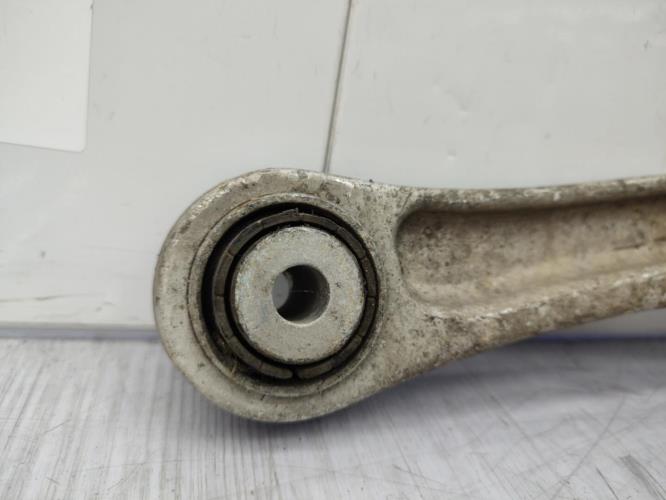 Bras de suspension superieur arriere droit VOLKSWAGEN TOUAREG 1 PHASE 1 Diesel