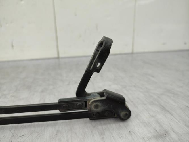 Bras essuie glace avant PEUGEOT 107 PHASE 1 Essence