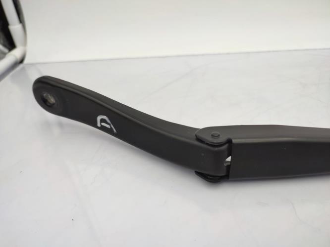 Bras essuie glace avant droit DACIA DUSTER 1 PHASE 2 Diesel