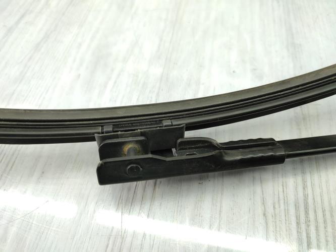 Bras essuie glace avant droit VOLKSWAGEN GOLF PLUS PHASE 1 Essence