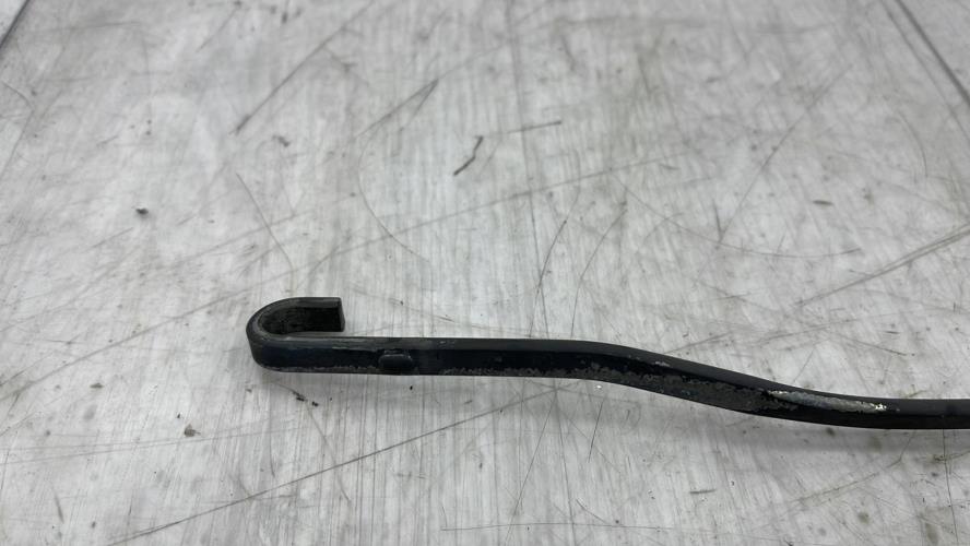 Bras essuie glace avant droit PEUGEOT 405 PHASE 1 Essence