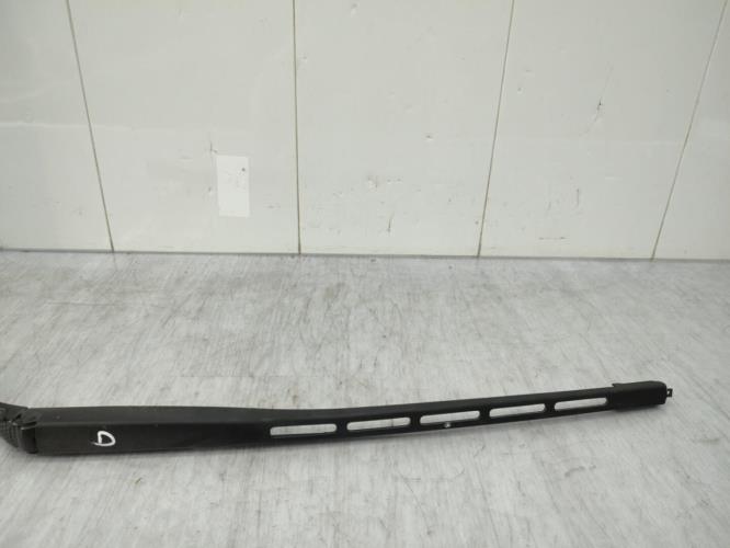 Bras essuie glace avant droit PEUGEOT 307 PHASE 2 CABRIOLET Essence