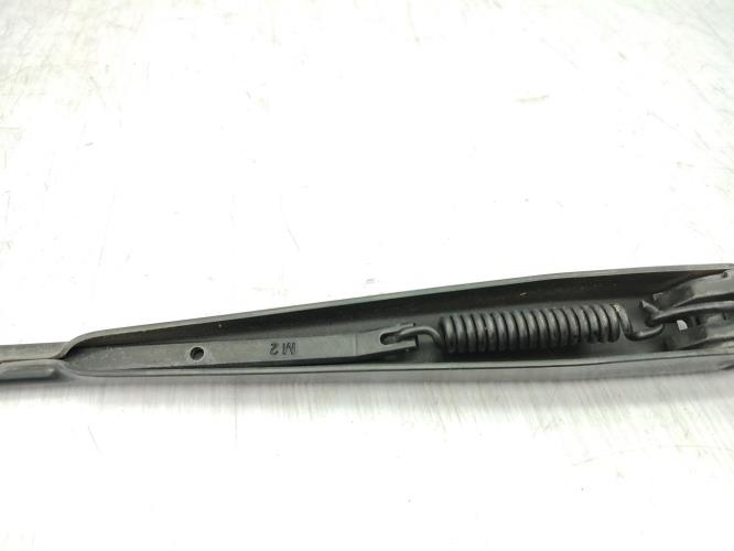 Bras essuie glace avant droit VOLKSWAGEN POLO 5 PHASE 1 Diesel