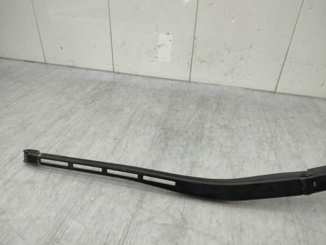 Bras essuie glace avant droit AUDI A4 2 AVANT PHASE 1 BREAK Diesel