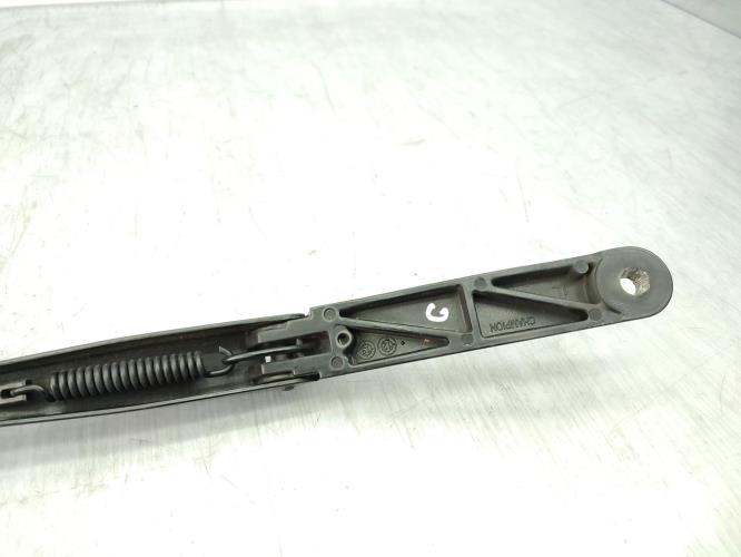 Bras essuie glace avant gauche VOLKSWAGEN POLO 5 PHASE 1 Diesel