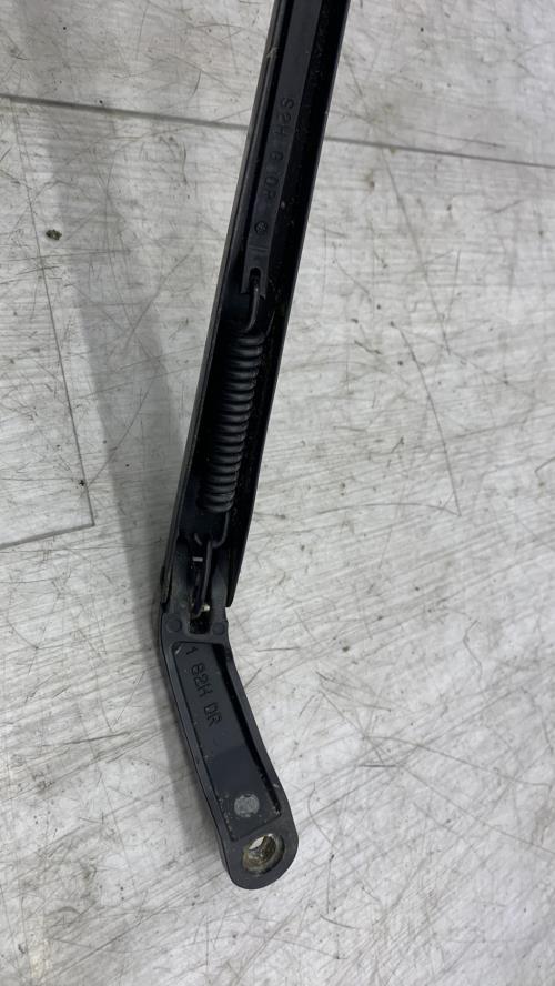 Bras essuie glace avant gauche HONDA HR-V 1 PHASE 1 Essence