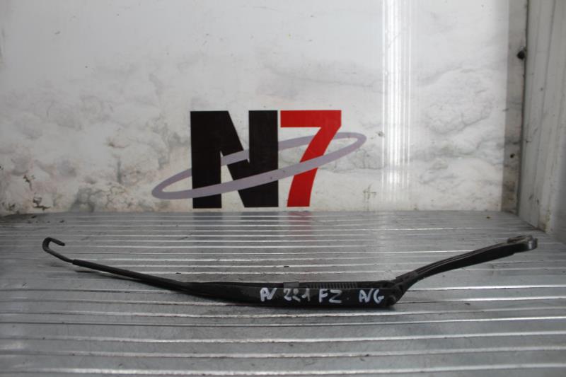 Bras essuie glace avant gauche RENAULT LAGUNA 2 PHASE 1 Diesel