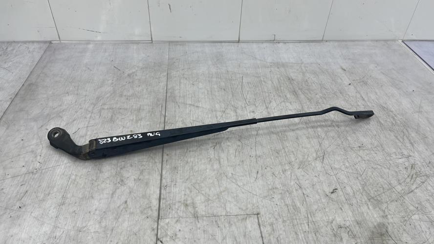 Bras essuie glace avant gauche CHRYSLER VOYAGER 3 Diesel