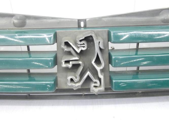 Calandre PEUGEOT 205 PHASE 2 Diesel