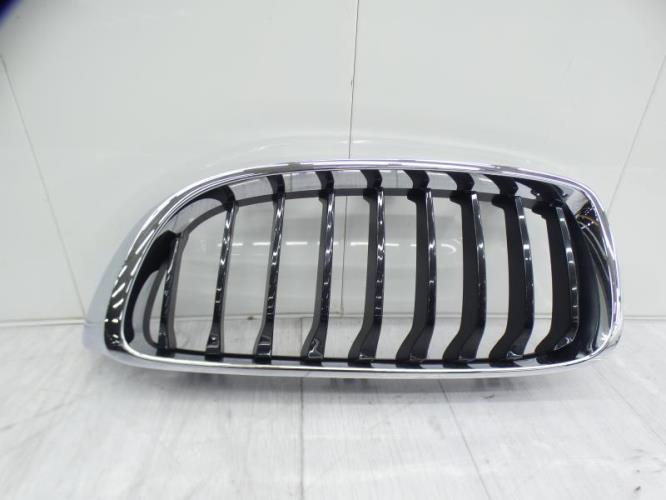 Calandre droite BMW