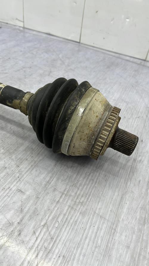 Cardan gauche (transmission) AUDI A4 2 AVANT PHASE 2 BREAK Diesel