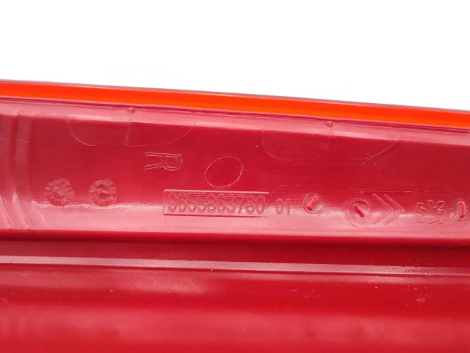 Catadioptre arriere droit CITROEN C4 1 PHASE 1 Diesel