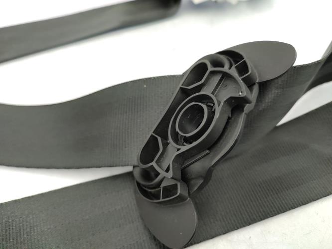 Ceinture arriere droit VOLKSWAGEN POLO 5 PHASE 2 Essence