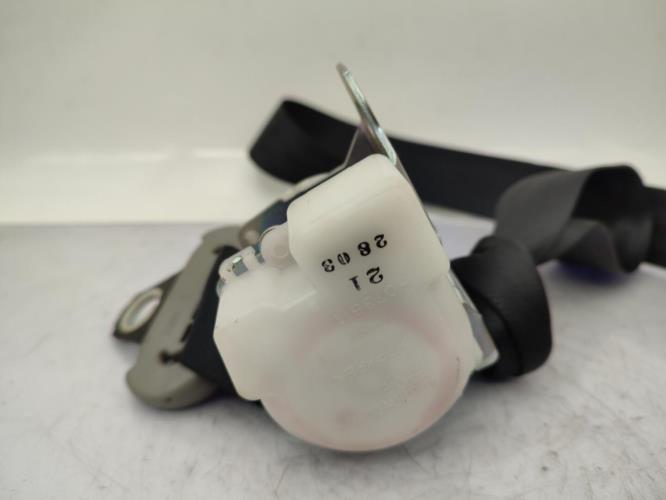 Ceinture arriere droit TOYOTA YARIS 2 PHASE 1 Diesel