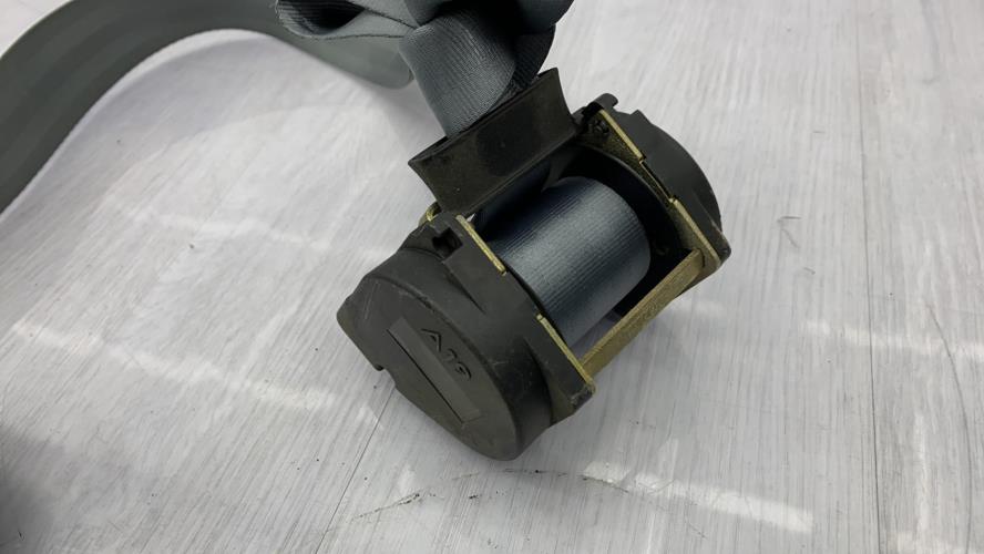 Ceinture arriere droit RENAULT MEGANE 1 PHASE 1 Essence