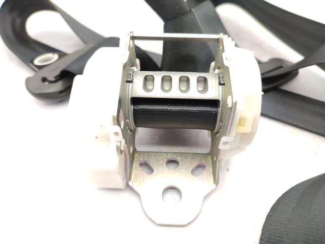 Ceinture arriere droit PEUGEOT 107 PHASE 1 Diesel