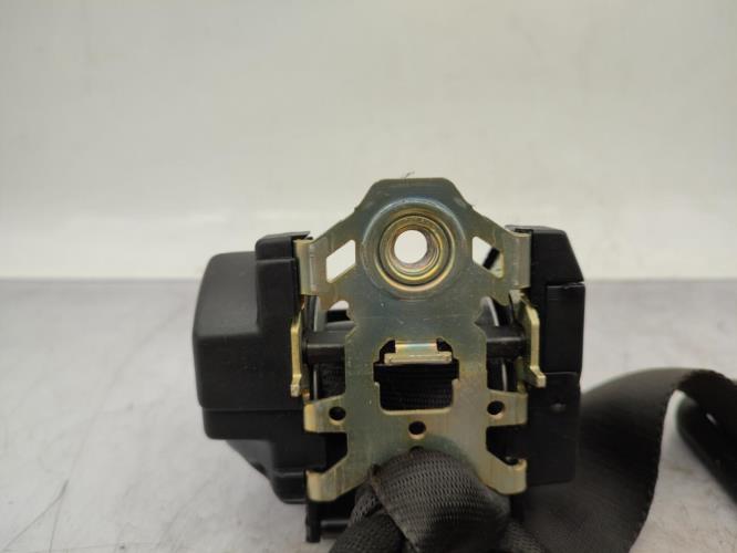 Ceinture arriere gauche FORD FIESTA 4 PHASE 2 Essence