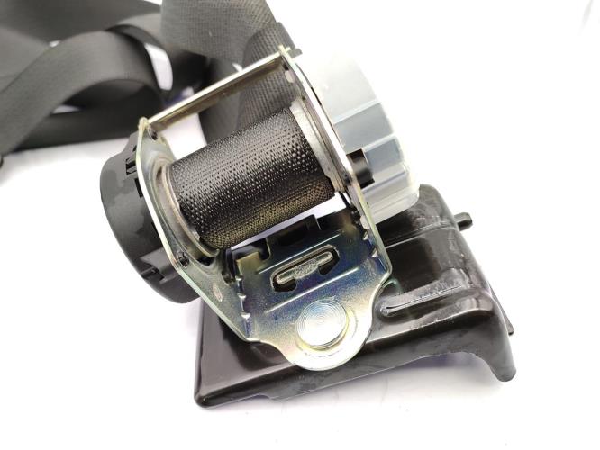 Ceinture arriere gauche OPEL ASTRA J PHASE 1 Diesel