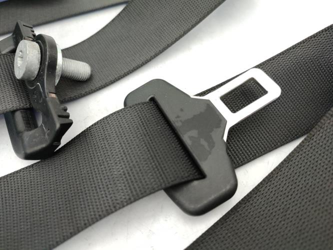 Ceinture arriere gauche MERCEDES CLASSE A 169 PHASE 1 Diesel