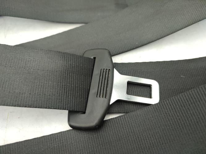 Ceinture arriere gauche VOLKSWAGEN GOLF 6 Diesel