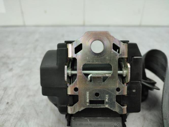 Ceinture arriere gauche VOLKSWAGEN POLO 5 PHASE 1 Diesel