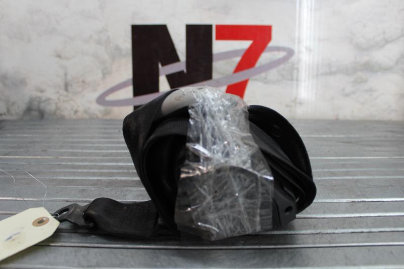 Ceinture arriere gauche VOLKSWAGEN POLO 3 PHASE 2 Essence