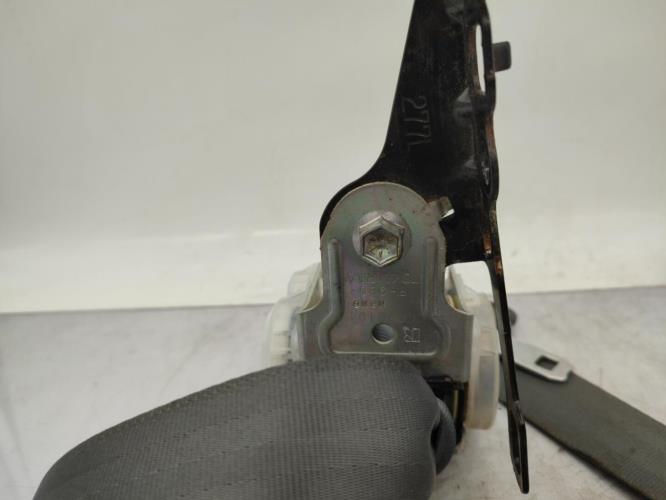 Ceinture arriere gauche TOYOTA PRIUS 2 Essence/Hybride