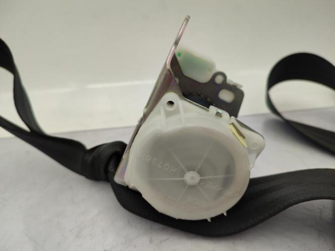 Ceinture arriere gauche TOYOTA YARIS 2 PHASE 1 Diesel