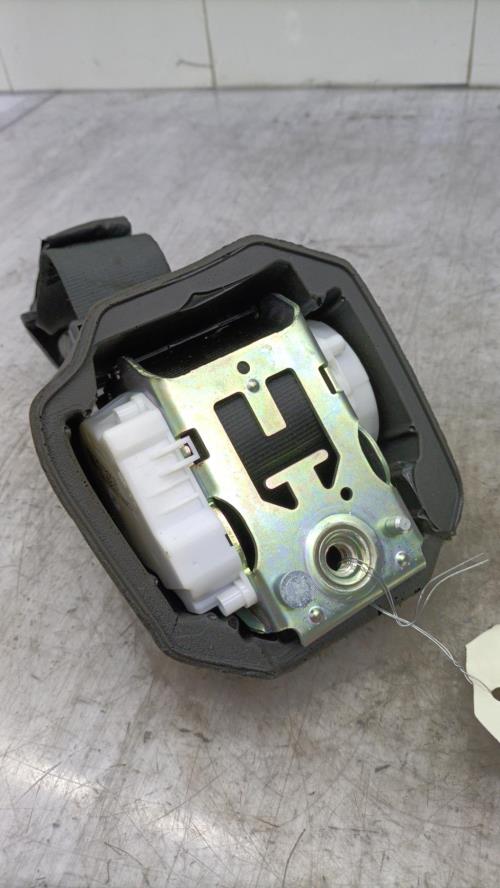 Ceinture arriere gauche CITROEN C3 2 PHASE 1 Essence