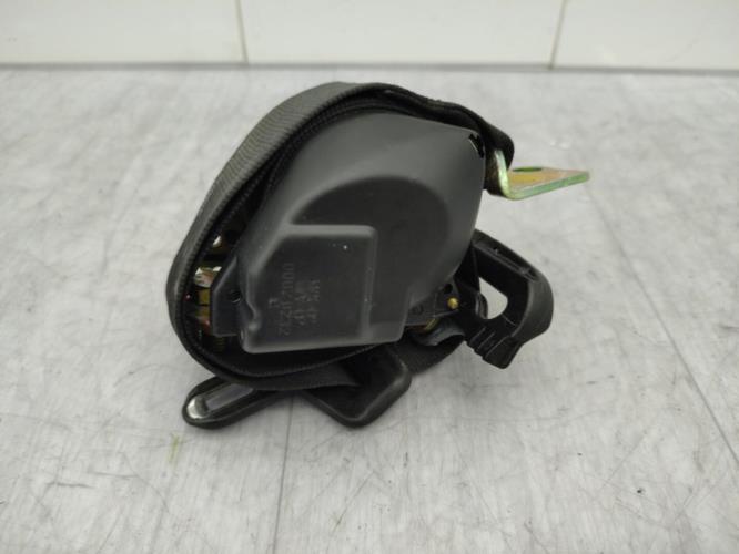 Ceinture arriere gauche MERCEDES CLASSE E 124 PHASE 2 Diesel