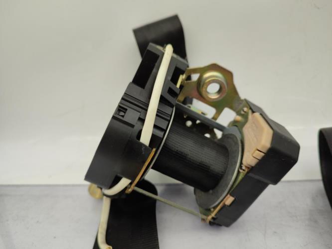 Ceinture avant droit VOLKSWAGEN TOURAN 1 PHASE 1 Diesel