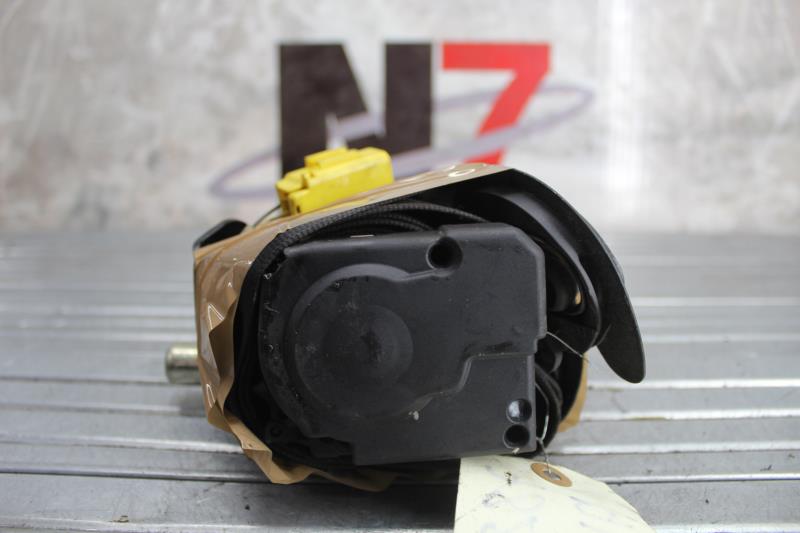 Ceinture avant droit VOLKSWAGEN TOURAN 1 PHASE 1 Diesel