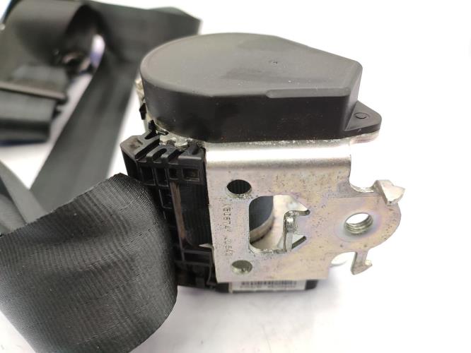 Ceinture avant droit NISSAN NV400 Diesel