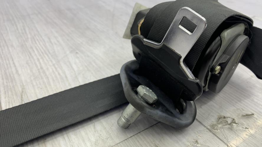Ceinture avant droit PEUGEOT 206 PHASE 1 BREAK Essence
