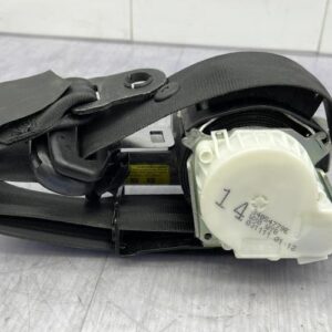 Ceinture avant gauche FORD FIESTA 6 PHASE 1 Diesel