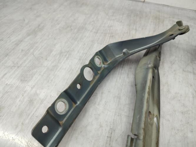 Charniere de capot PEUGEOT 407 PHASE 1 BREAK Diesel