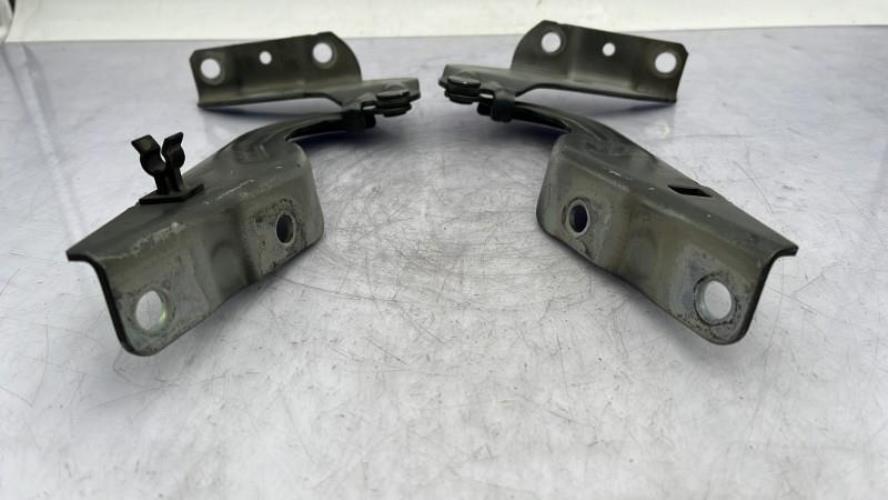 Charniere de capot PEUGEOT 4007 Diesel