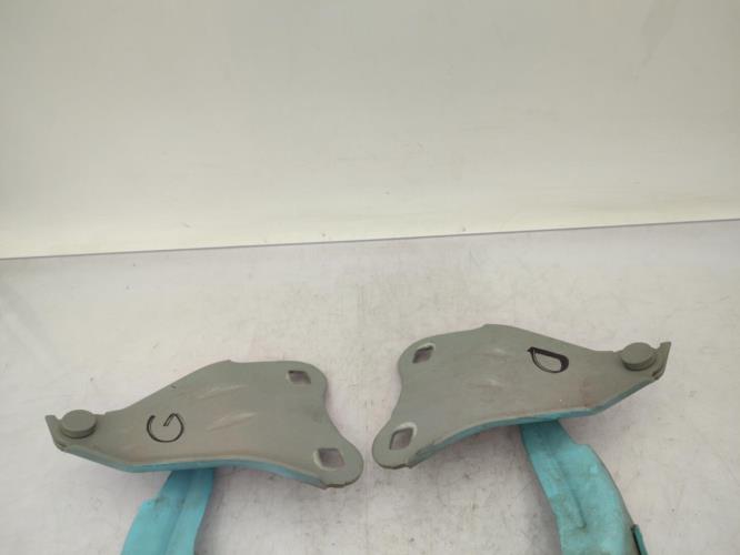 Charniere de capot RENAULT TWINGO 2 PHASE 2 Essence