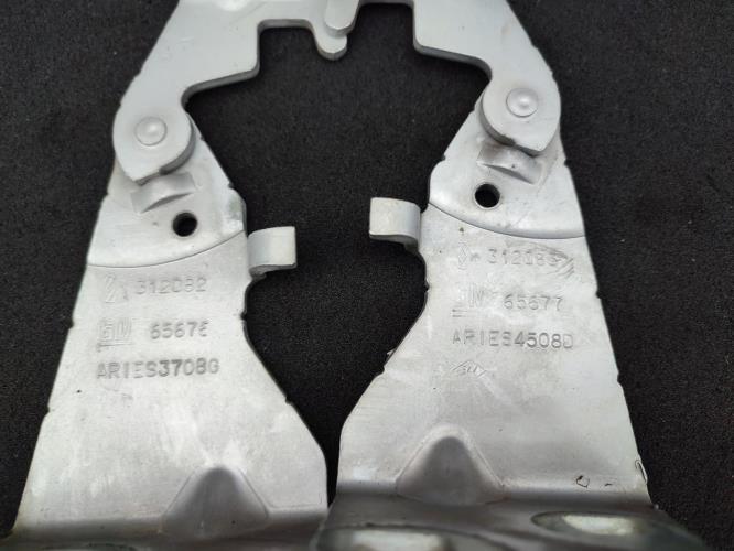 Charniere de capot OPEL VIVARO 1 PHASE 2 Diesel