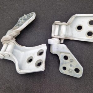 Charniere de porte de coffre droit PEUGEOT PARTNER 2 PHASE 1 Diesel