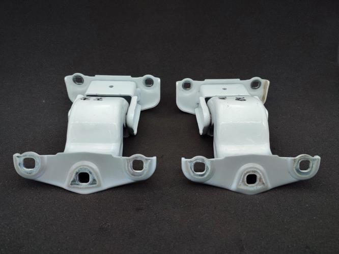 Charniere de porte de coffre droit RENAULT TRAFIC 3 COURT PHASE 2 Diesel