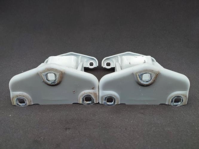 Charniere de porte de coffre gauche RENAULT TRAFIC 3 COURT PHASE 2 Diesel