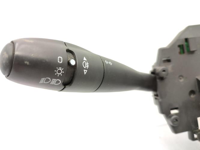 Com (Bloc Contacteur Tournant+Commodo Essuie Glace+Commodo Phare) CITROEN C5 2 Diesel