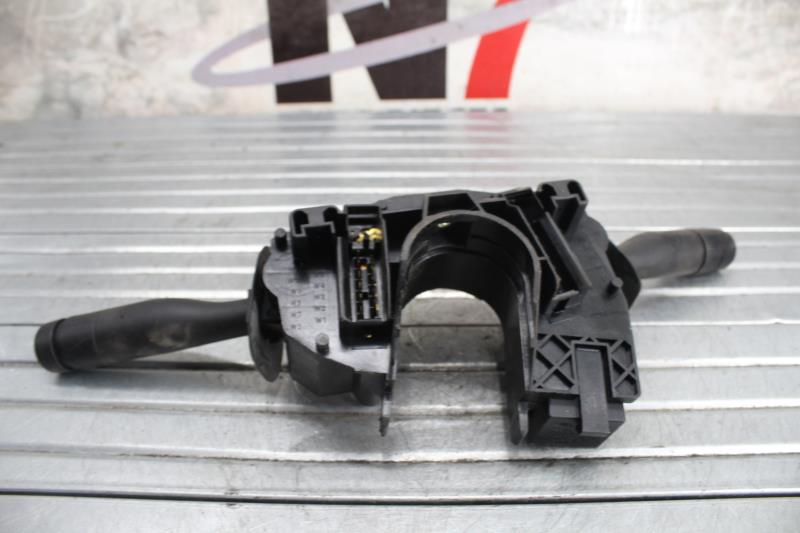 Com (Bloc Contacteur Tournant+Commodo Essuie Glace+Commodo Phare) FORD KA 1 PHASE 1 Essence