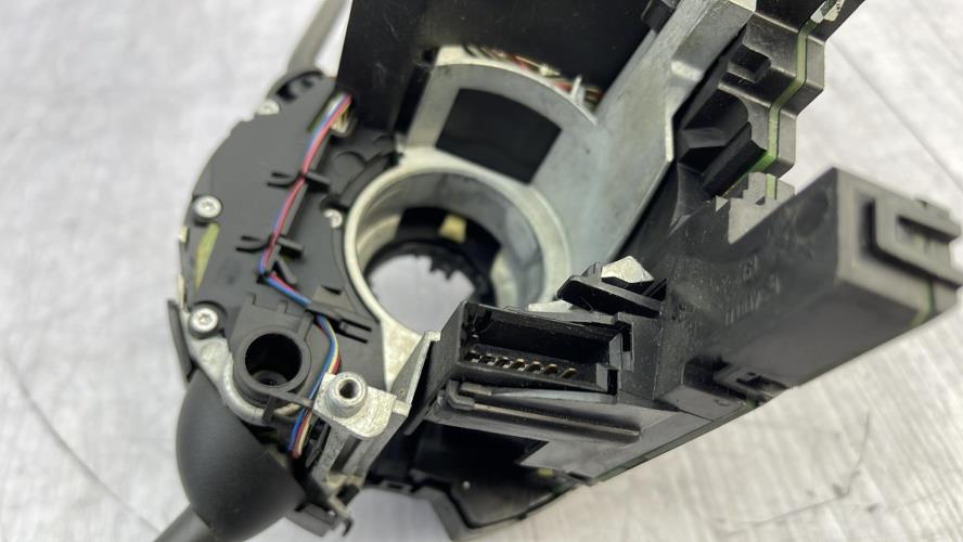 Com (Bloc Contacteur Tournant+Commodo Essuie Glace+Commodo Phare) MERCEDES CLASSE M 164 PHASE 1 Diesel