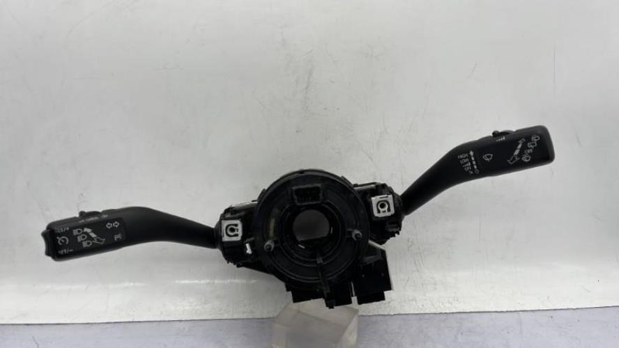 Com (Bloc Contacteur Tournant+Commodo Essuie Glace+Commodo Phare) VOLKSWAGEN TOURAN 1 PHASE 2 Diesel