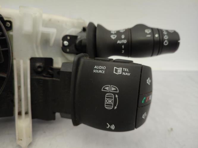 Com (Bloc Contacteur Tournant+Commodo Essuie Glace+Commodo Phare) RENAULT SCENIC 3 PHASE 1 Diesel