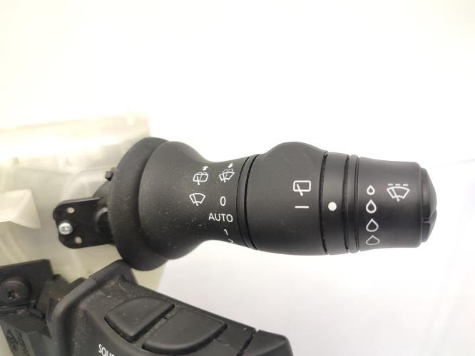 Com (Bloc Contacteur Tournant+Commodo Essuie Glace+Commodo Phare) RENAULT SCENIC 3 PHASE 3 Diesel